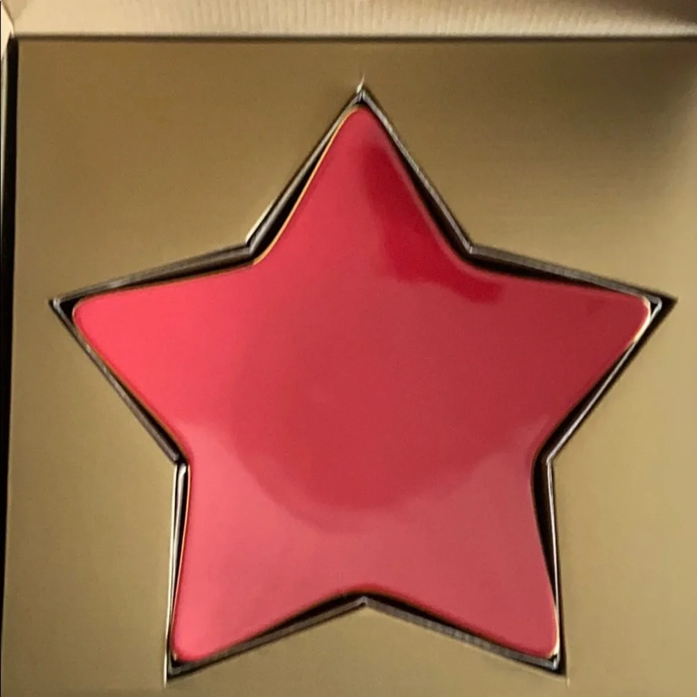 Williams Sonoma Porcelain Star Dessert Plates